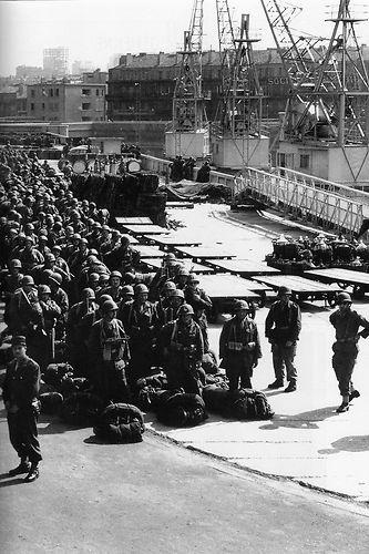 1956-embarquement-a-marseille.jpg